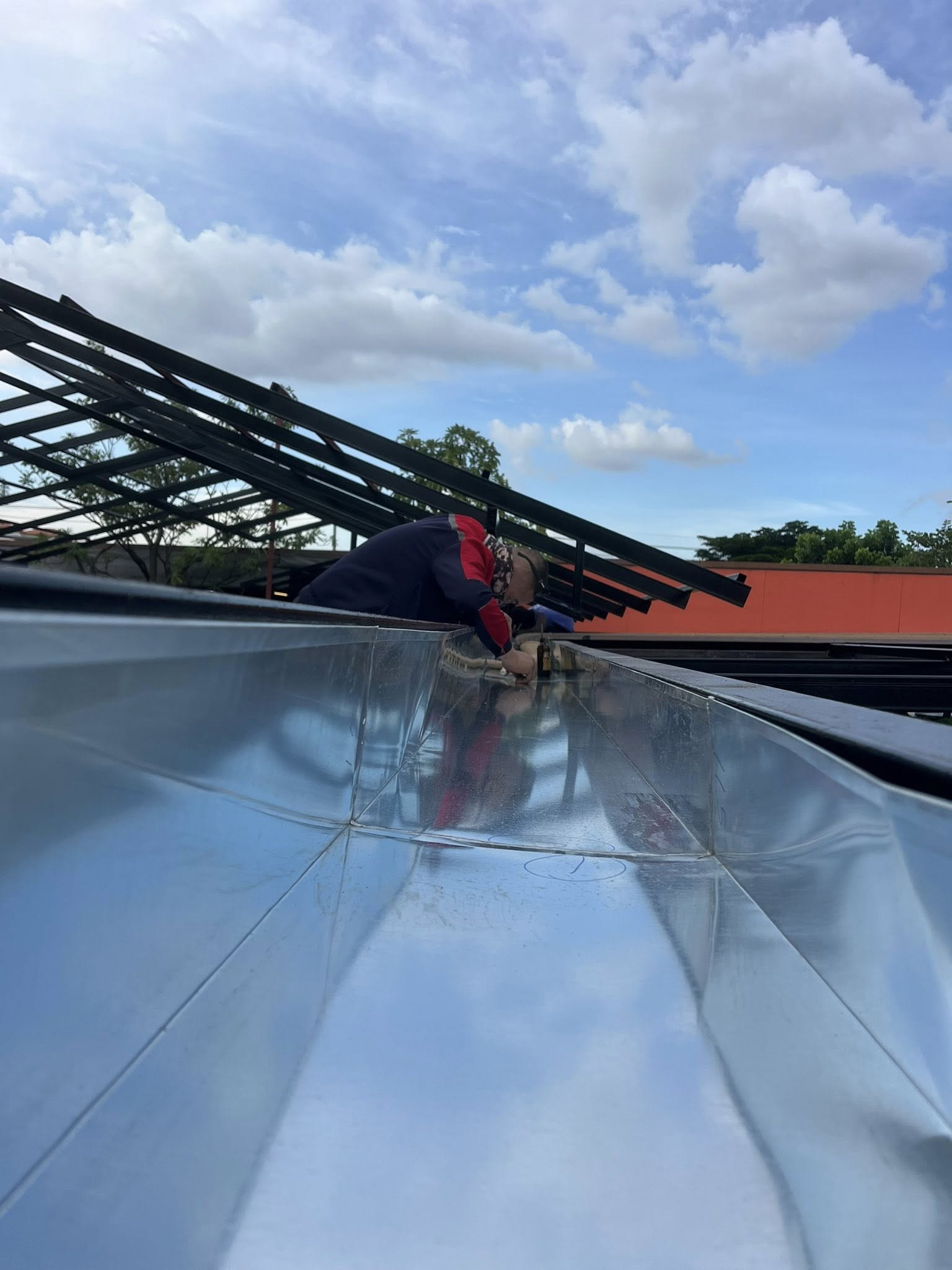 24 - https://รับติดตั้งรางน้ําฝนทุกชนิด.com | รุธเจริญรางน้ำฝน รับติดตั้งรางน้ำฝนสแตนเลส ไวนิล สังกะสี ครบวงจร ออกแบบ ผลิต ซ่อมแซม รางพับ รางซ่อน ในกรุงเทพฯ นนทบุรี ปทุมธานี ประเมินฟรี